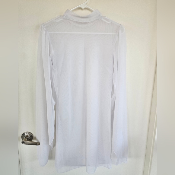 Londre The Airy Mesh Dress in Flat White - Picture 6 of 6